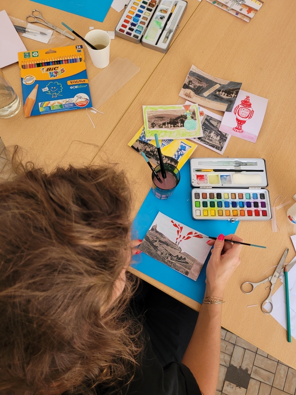 Atelier carte postale & Goûter coloré