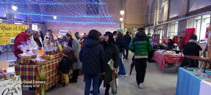 Marché des créateurs de la St Valentin. GISC