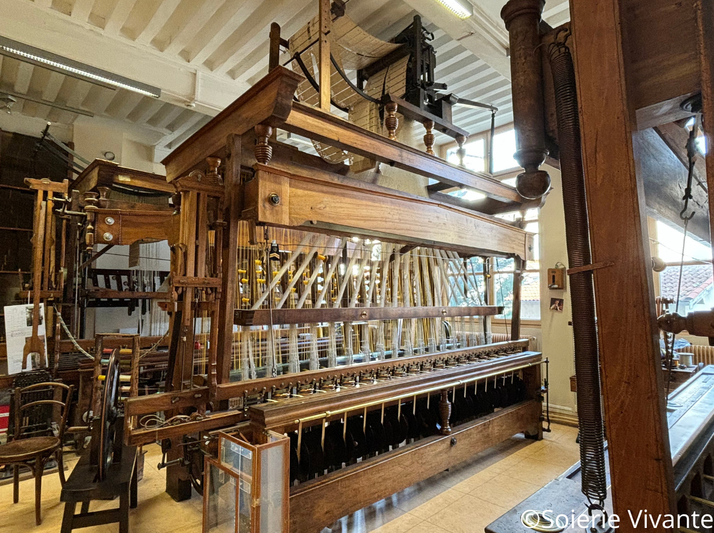 Visite guidée de l'atelier municipal de passementerie