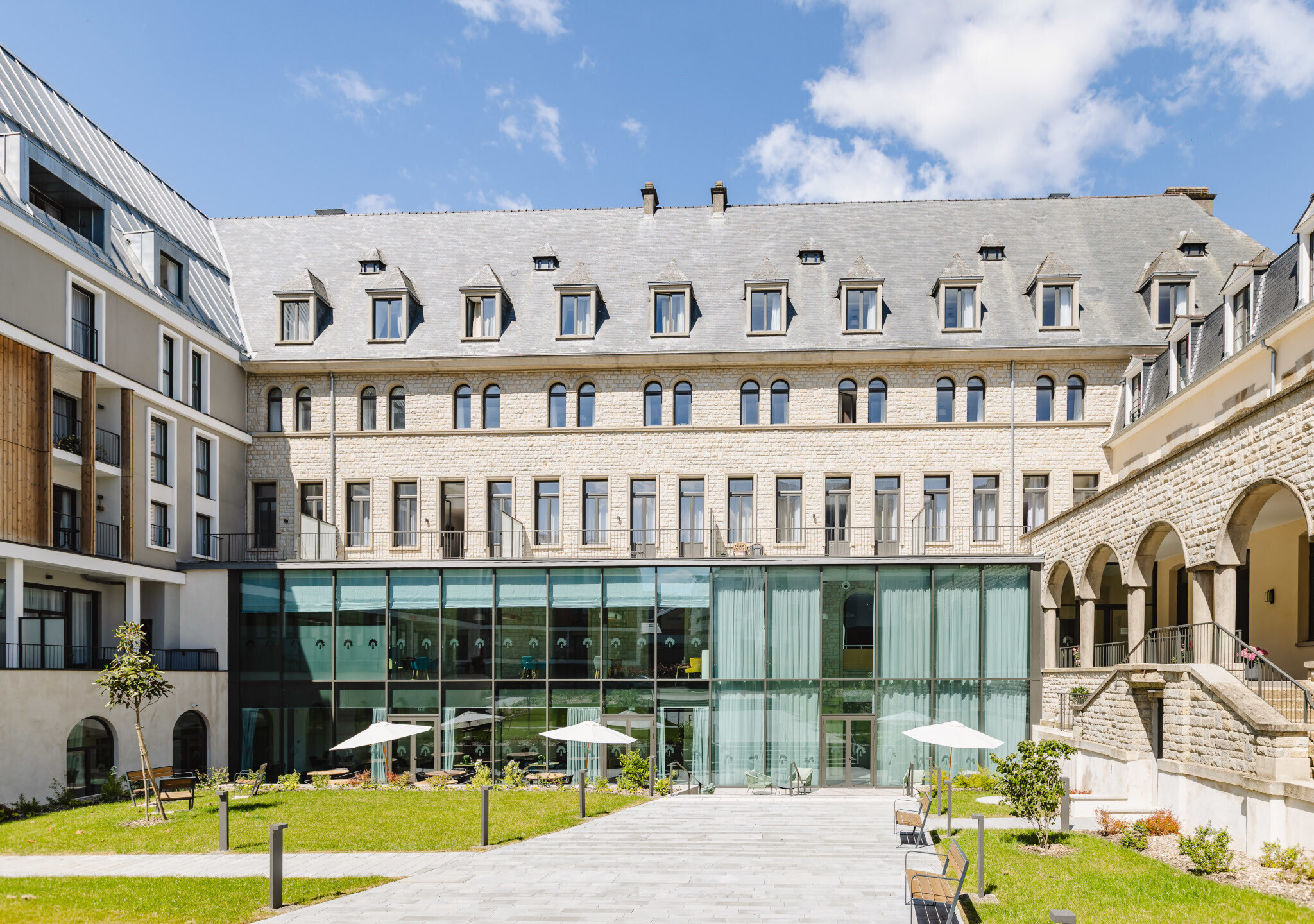 Visite de la résidence de l'Adoration | Anciennement “hôtel des Demoiselles” puis “collège de l’Adoration”
