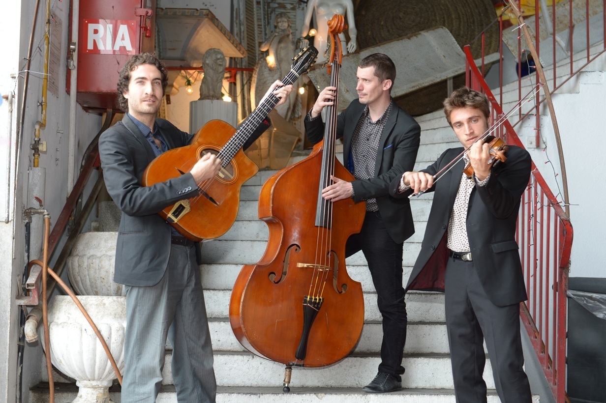 CLAIR DE LUNE TRIO