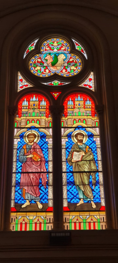 Admirez une chapelle néogothique restaurée !