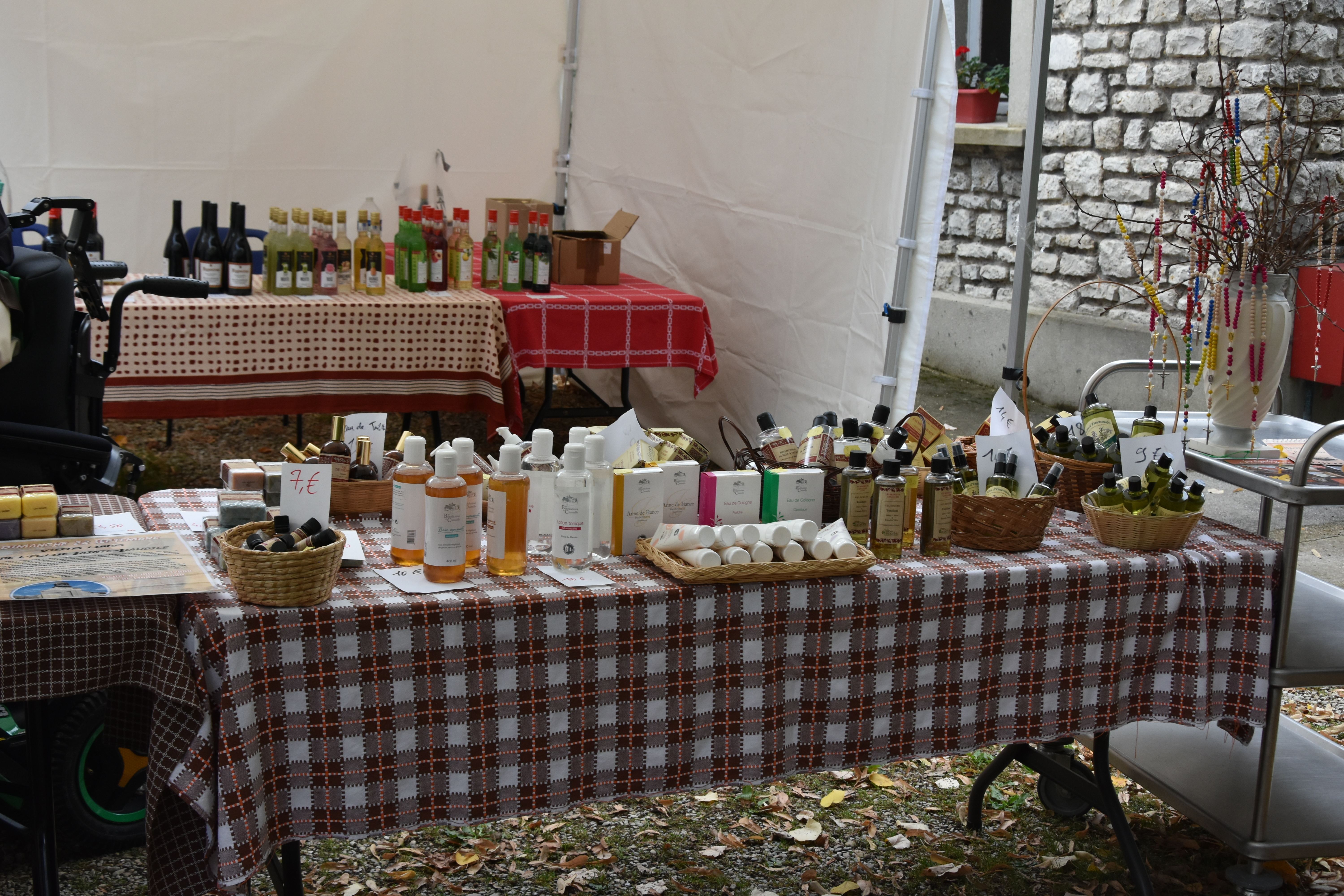 Ventes de beaux et bons produits monastiques des Soeurs du  monastère Saint-Joseph des Bénédictines de Jésus Crucifié