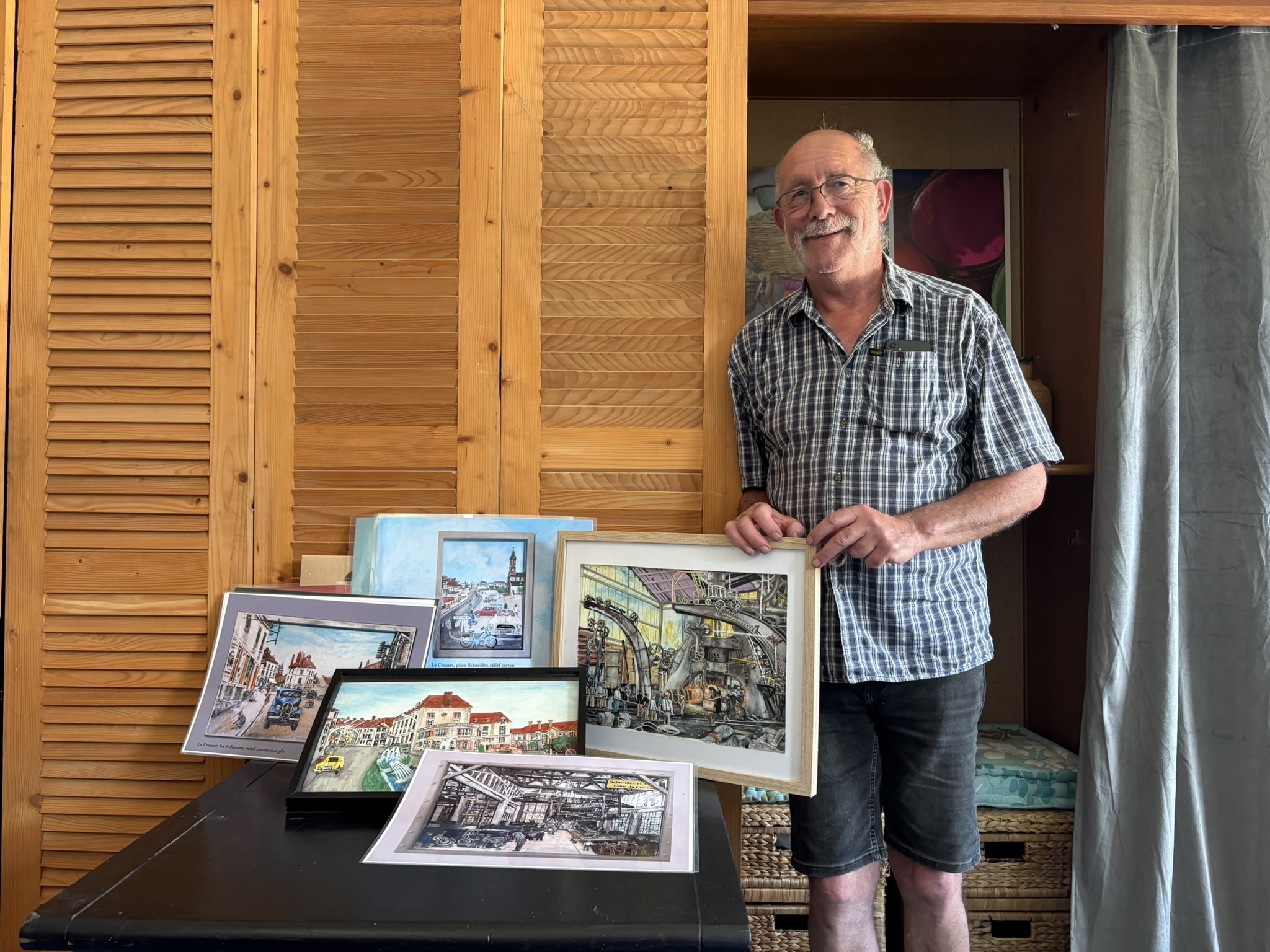 Exposition de tableaux 3D en cartons collés et vente sous forme de set de table